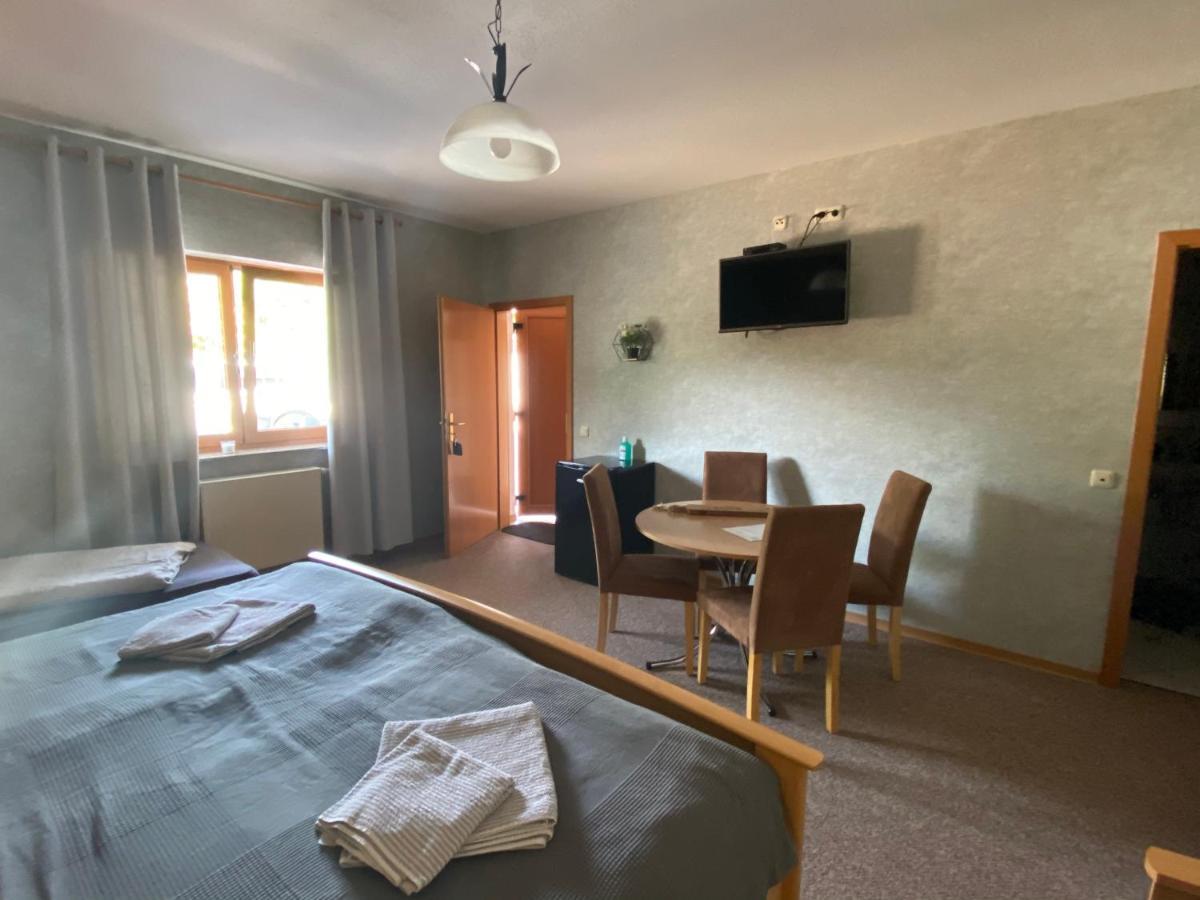 Quiddelbach Rooms4Ring Privatzimmer Am Nurburgring المظهر الخارجي الصورة