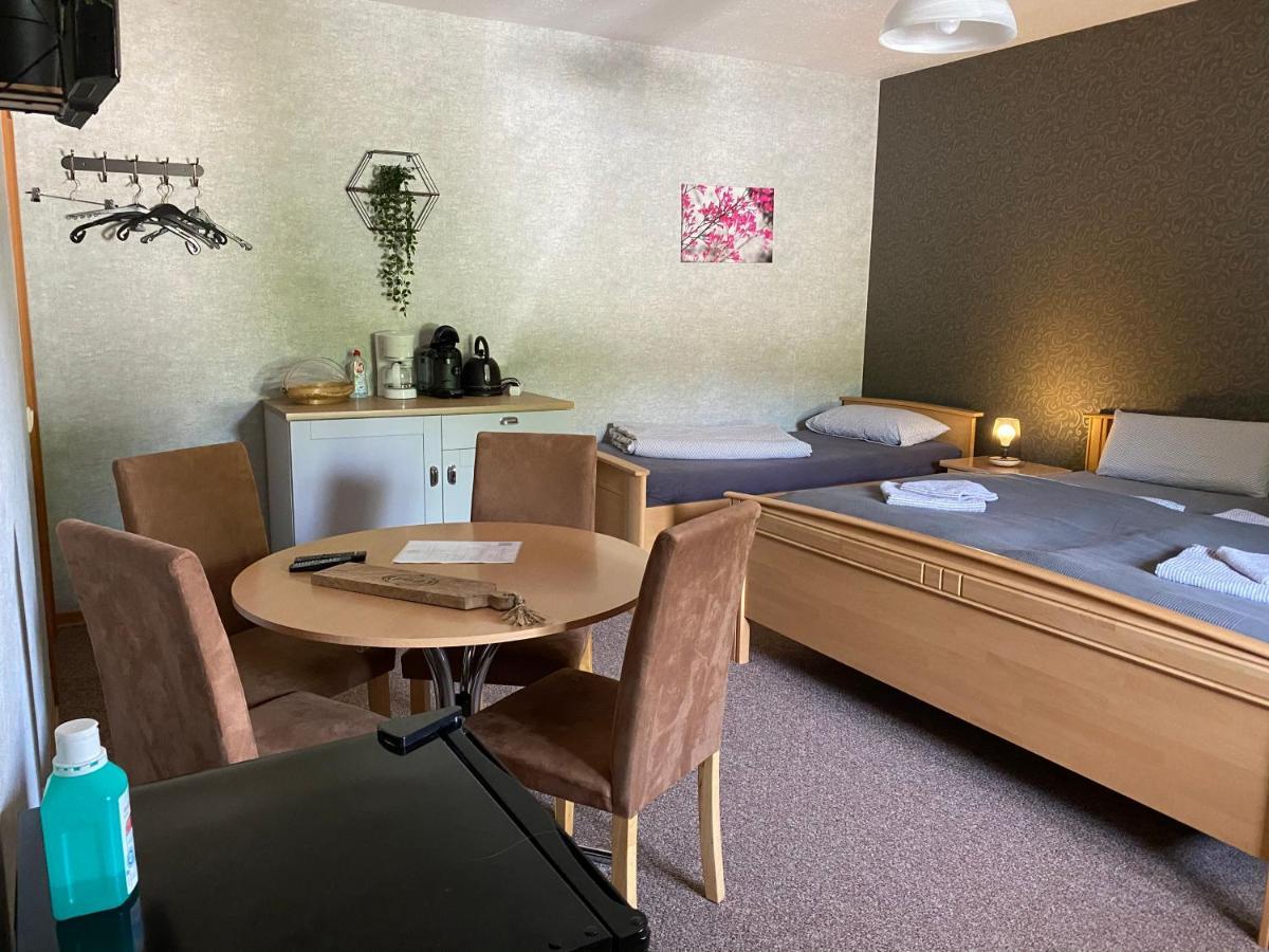 Quiddelbach Rooms4Ring Privatzimmer Am Nurburgring المظهر الخارجي الصورة